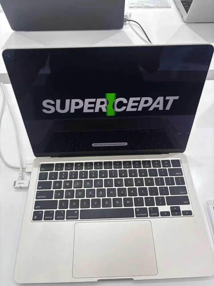 READY MACMOOK AIR M2