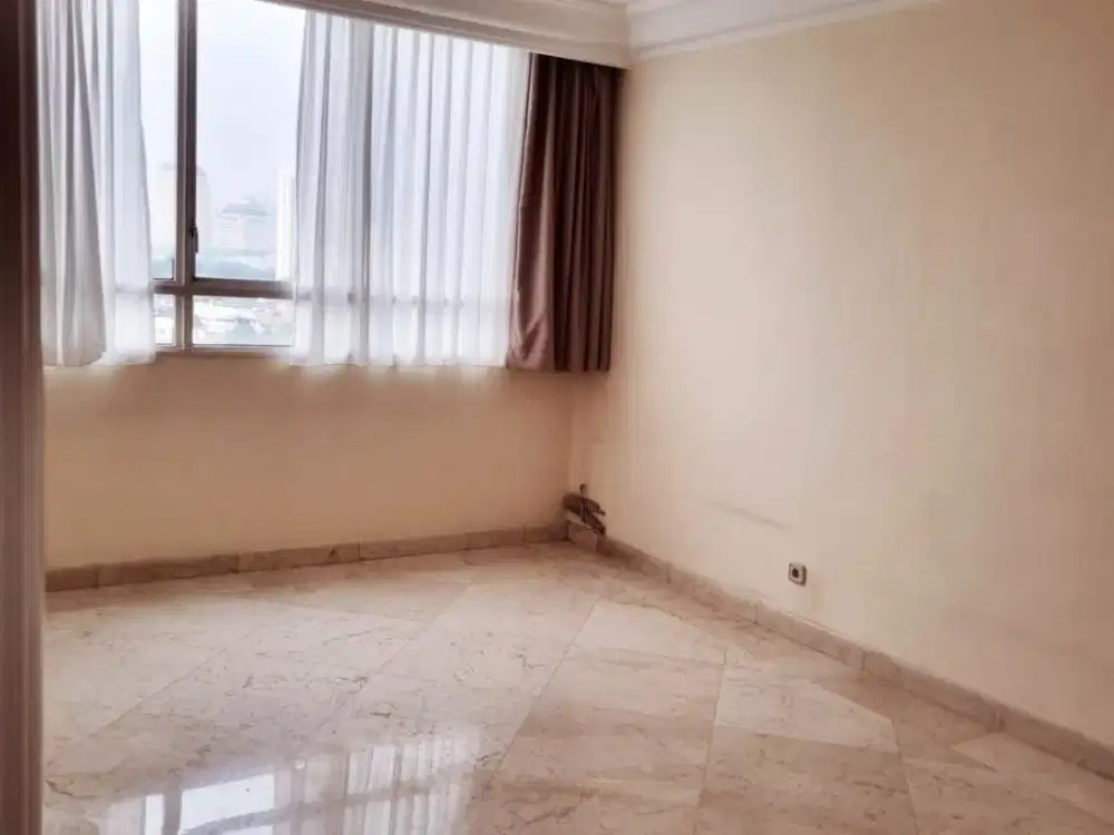 Disewa Apartemen Simprug Teras 3BR Uk 175 m2 Furnished at Jakarta Selatan