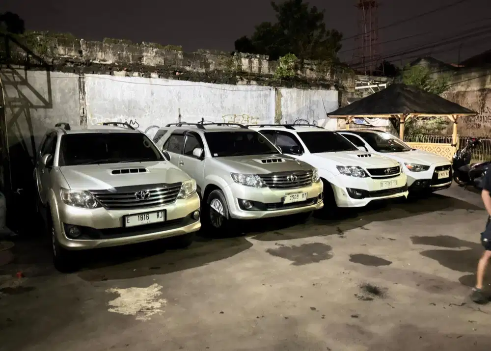 Toyota Fortuner VNT TRD