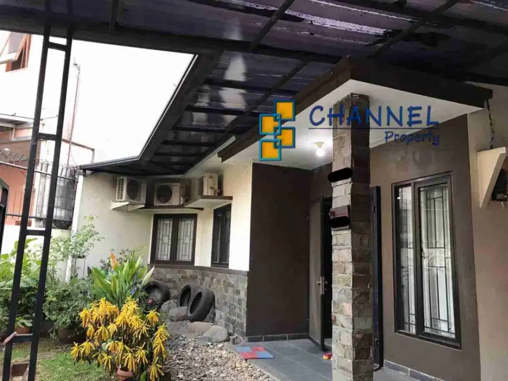 Jual Rumah Siap Huni Dekat Mall Griya Loka BSD, Fl