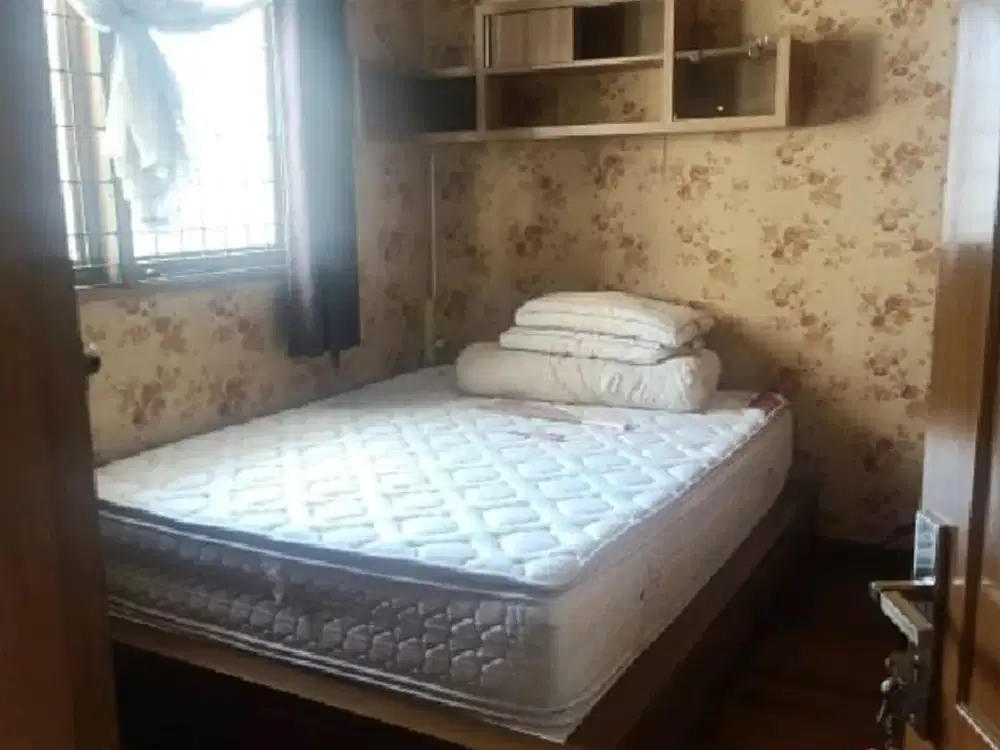 Dijual Rumah 2 Lantai Full Furnished di Setra Duta