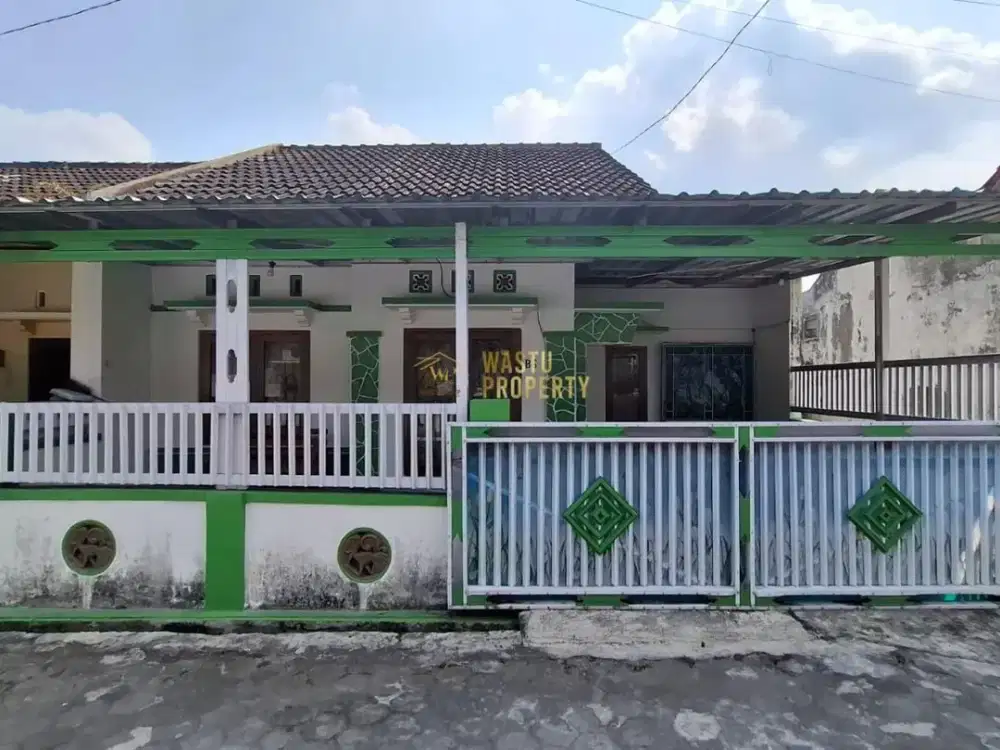 RUMAH MURAH, SIAP HUNI, 5 MENIT DARI MALL AMPLAZ JOGJA