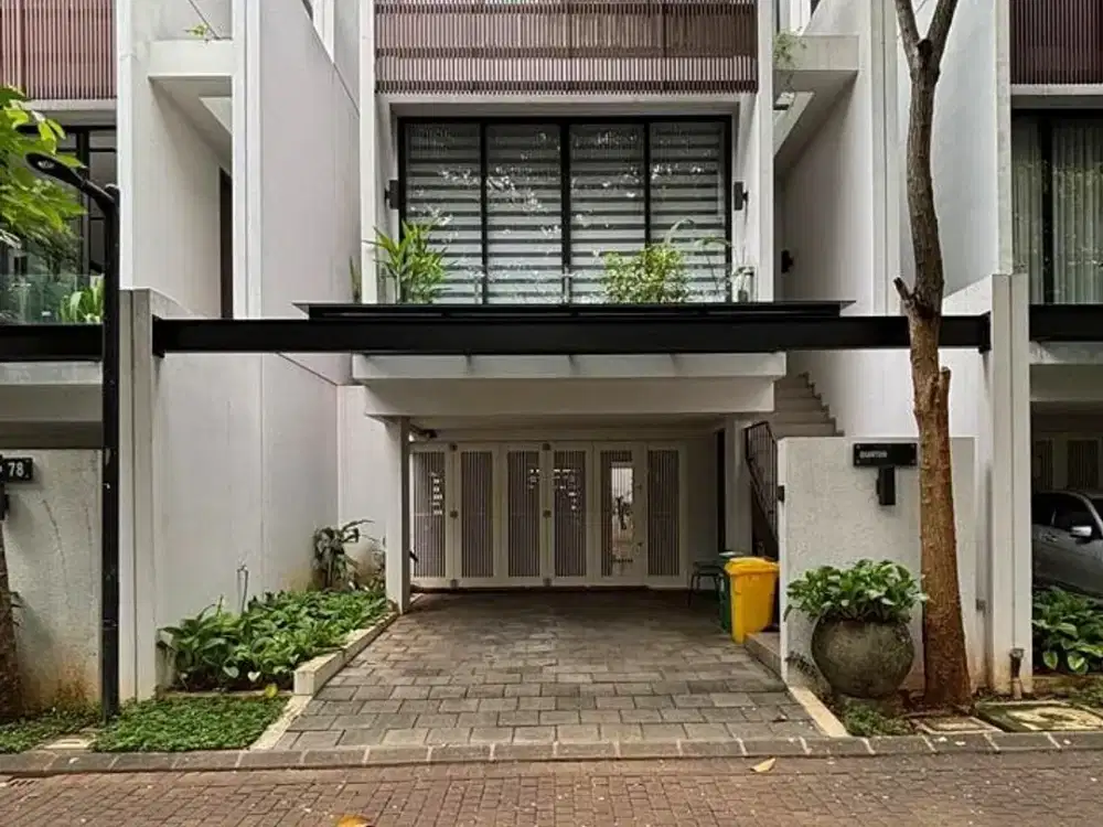 Rumah Cluster Mewah 3 Lantai, Serenia Hills Lebak Bulus Jakarta Selatan Furnished Siap Huni