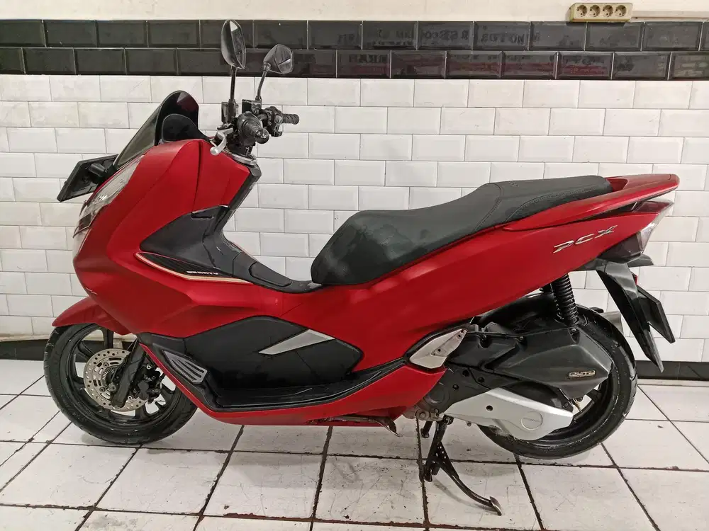Honda pcx abs tahun 2019 lengkap bagus