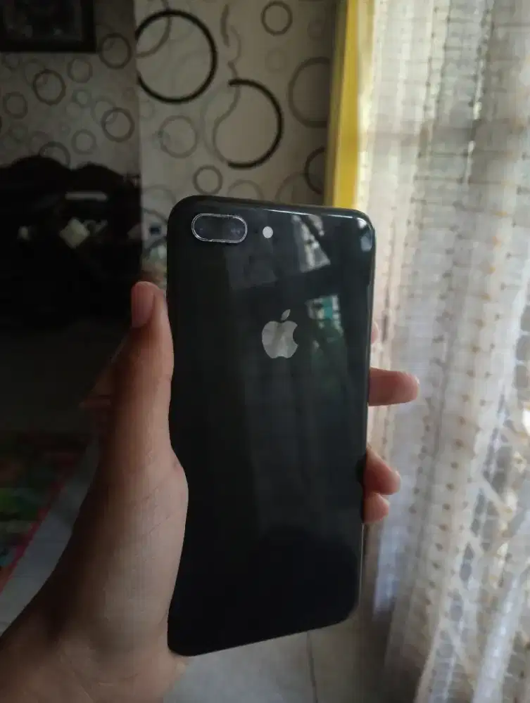 iPhone 8 Plus 64gb