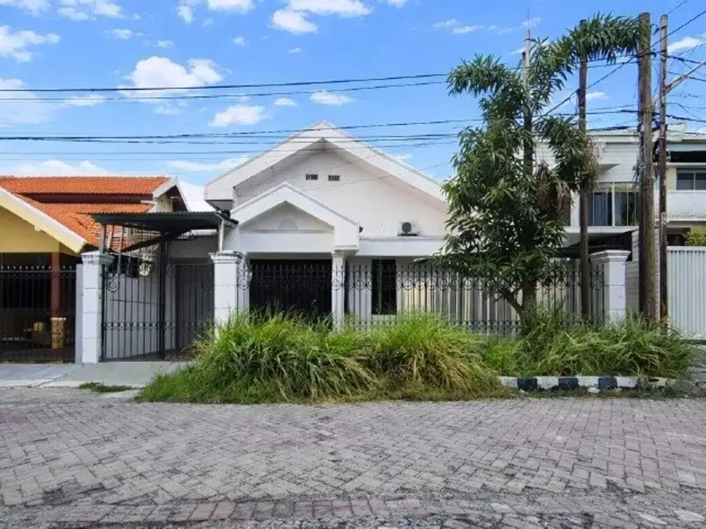 Rumah Sutorejo Utara Strategis