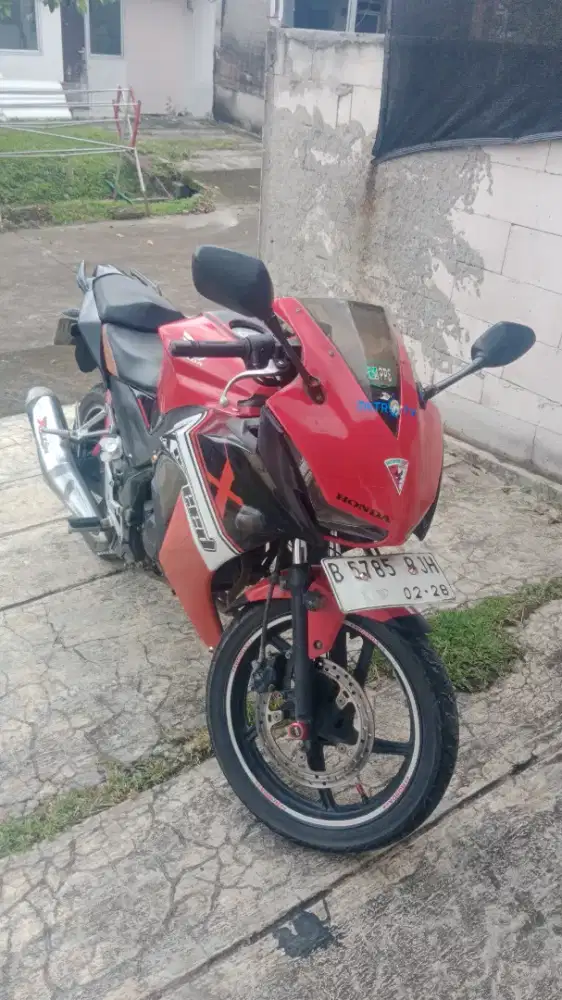 Di jual cepat CBR 150cc