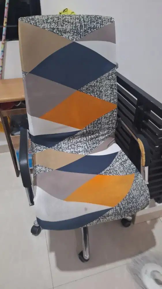 Kursi kantor hidrolik normal roda lancar