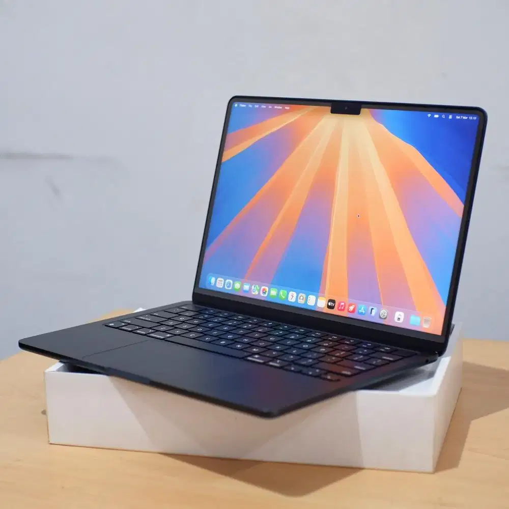 MacBook Air M2 Fullset Ibox