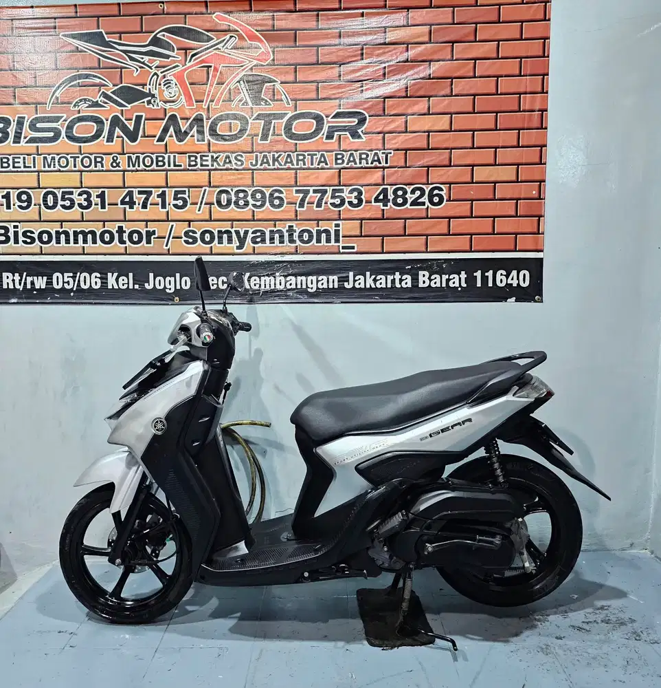 ISTIMEWA! YAMAHA MIO GEAR S 125 LED ECO TAHUN 2023 / 2022 SILVER DOFF