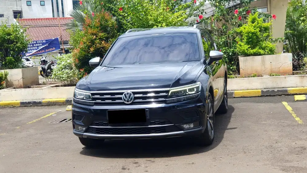 Volkswagen vw tiguan allspace tsi 2019 hitam