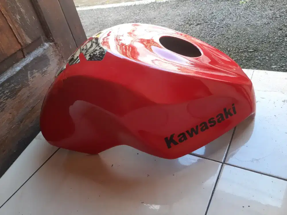 Cover tangki ninja 250 fi old