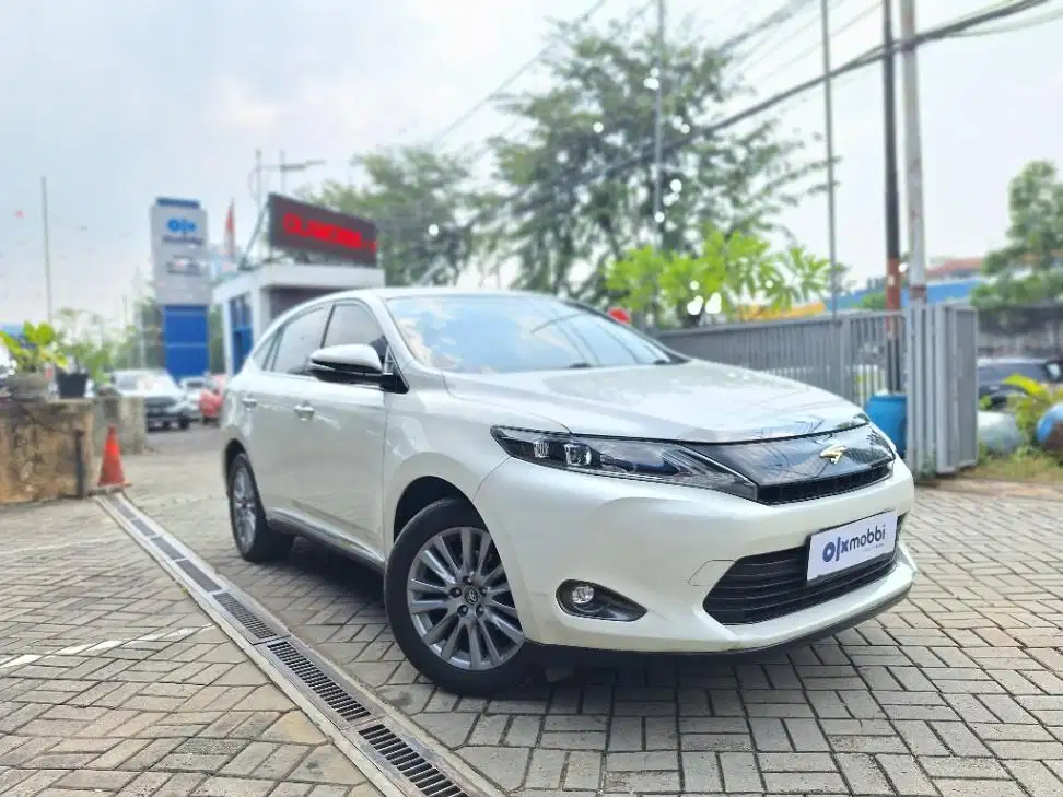 DP MURAH Toyota Harrier 2.0 Bensin-AT 2014  CTLQB