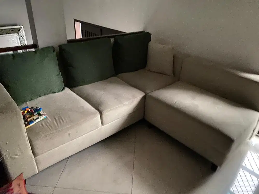 Sofa L warna cream