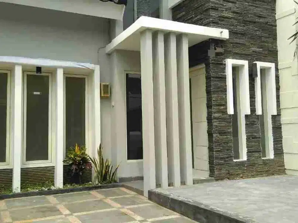 Di jual rmh di perum star safira dekat sby