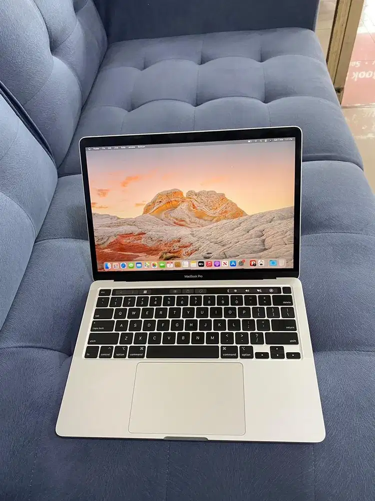 MACBOOK PRO 2020 13INCH RAM 16GB SSD 512GB