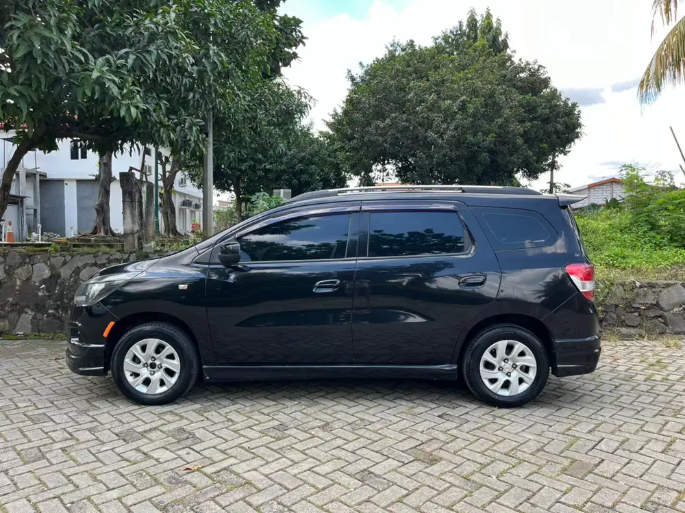 Chevrolet Spin 2013 Bensin