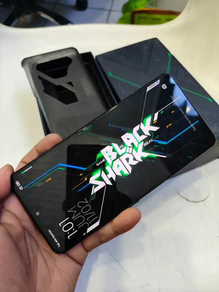 Xiaomi Black shark 4 pro 256gb(wifi off)bea cukai resmi