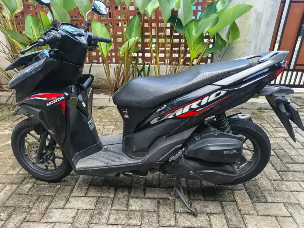 Vario 125 CBS (Hitam) 2021