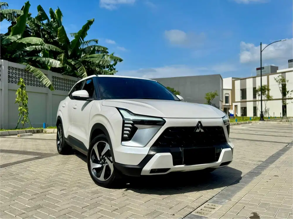(KM 8 RB) Mitsubishi X FORCE ULTIMATE A/T Putih 2023 GRESS LIKE NEW