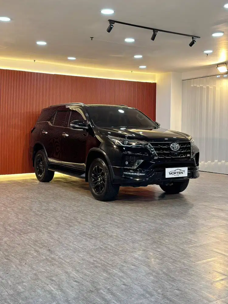 [ ODO 20rb ] Toyota Fortuner 2.8 VRZ GR Sport 2023, Hitam