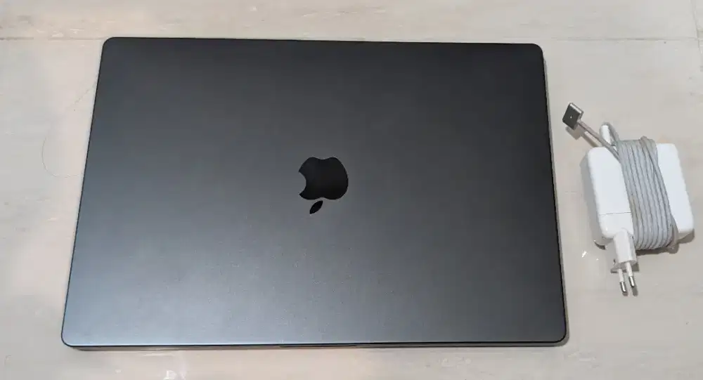 Apple MacBook Pro 16 M3 2024