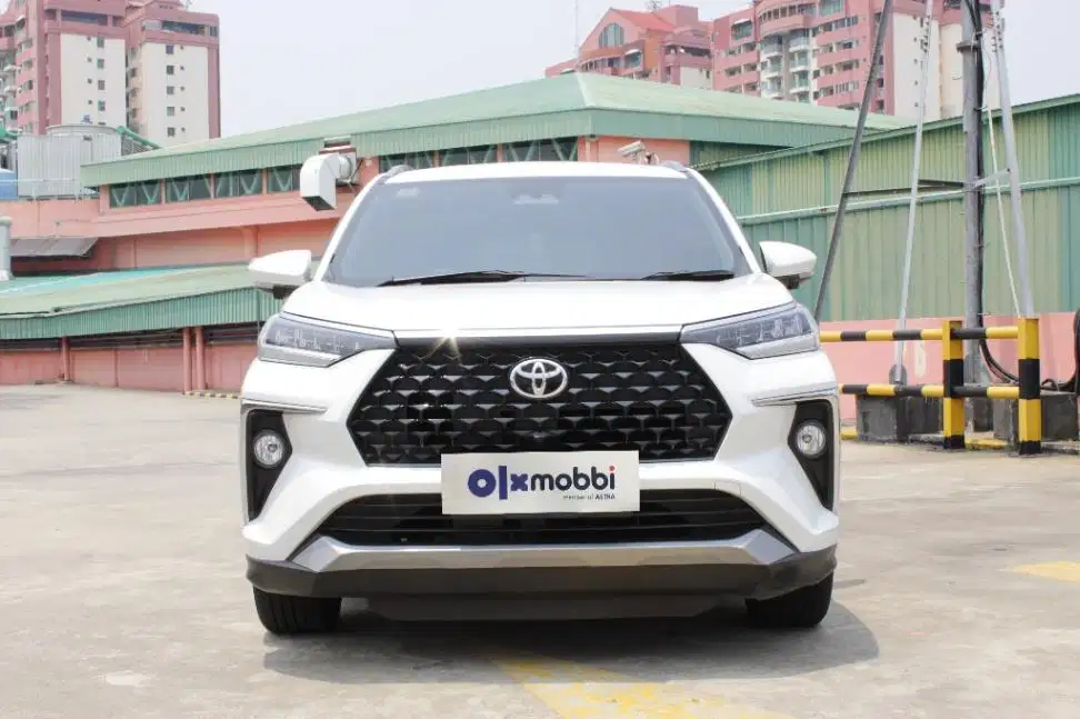 TDP 10JT, Toyota Avanza 1.5 New Veloz Q Bensin-AT Putih 2022