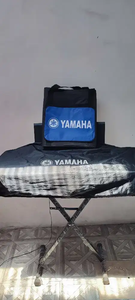 Keyboard  YAMH  PSR-E373