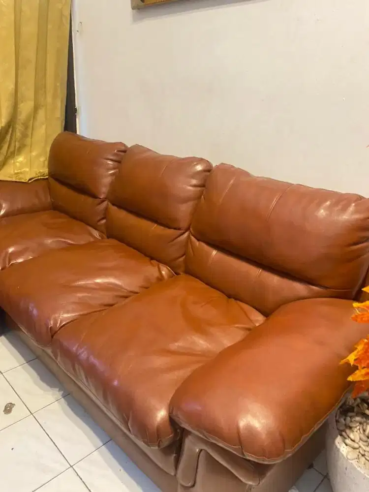 Sofa rumah nyaman empuk dijual cepat