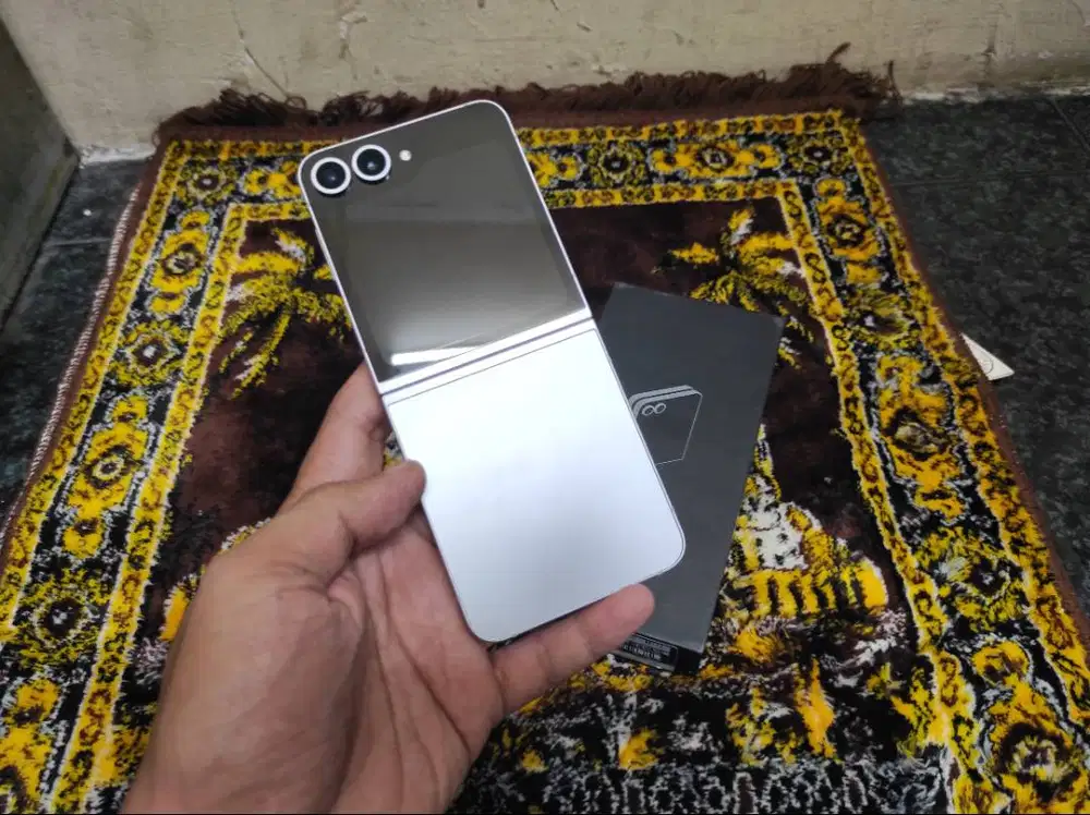 samsung z flip 5 256gb sein