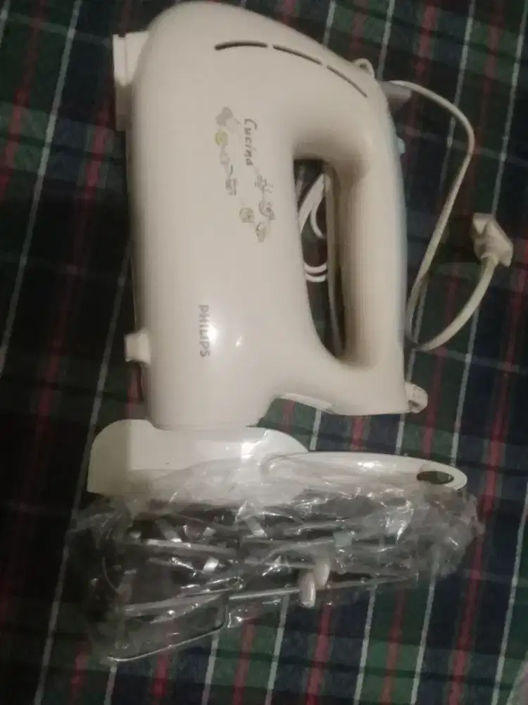 Mixer Philips cucina HR 1530.