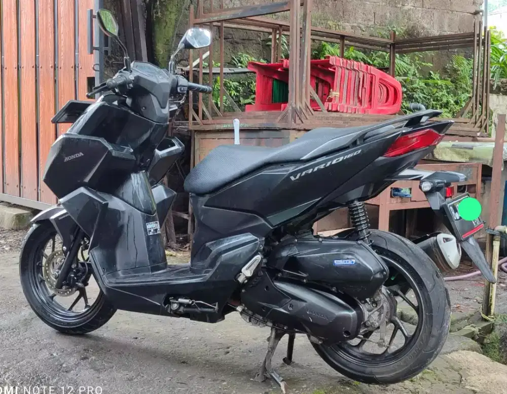 Honda vario 160 cbs suratkomplet.