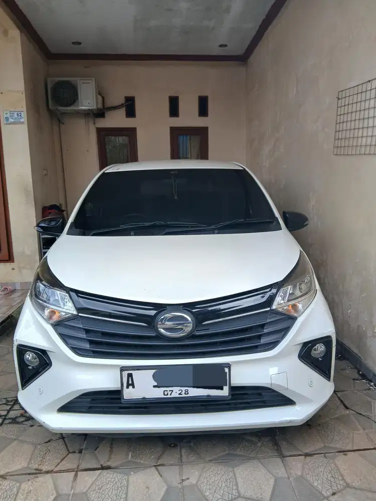 Daihatsu Sigra Deluxe Matic 2023 Bensin