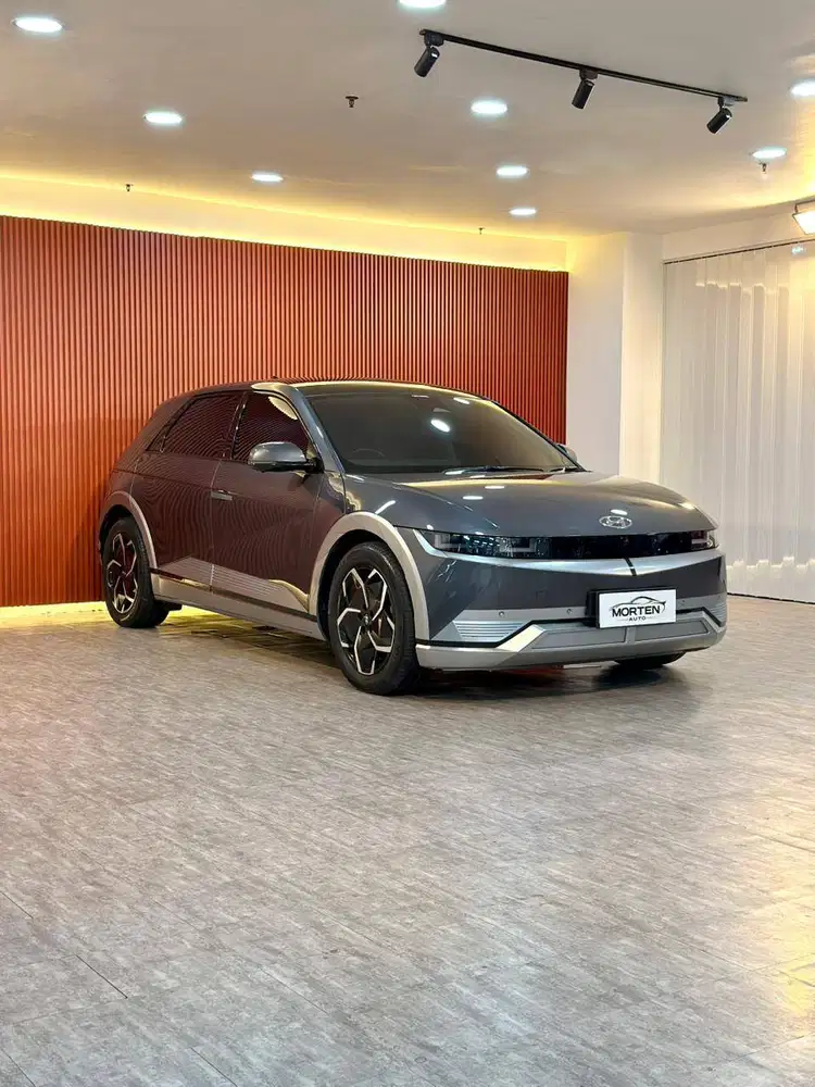 [ KM 30rb ] Hyundai Ioniq 5 Signature 2022, Abu-abu Metalik