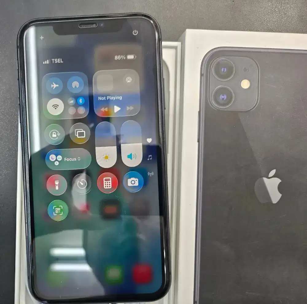 Mencari Iphone 11 128gb ex ibox