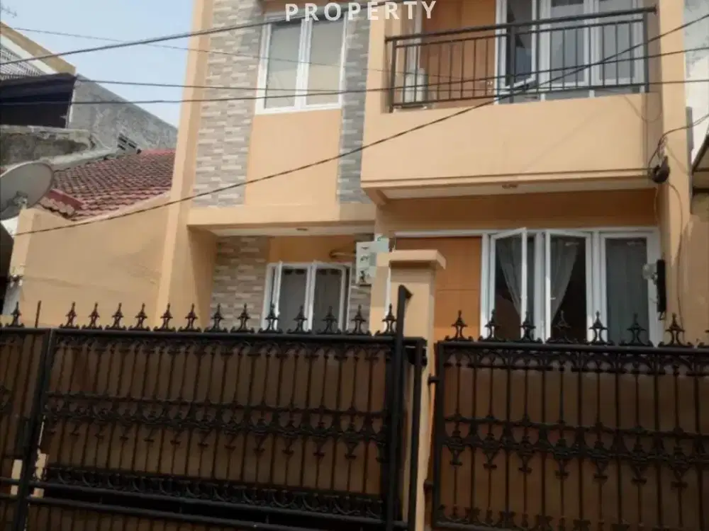 RUMAH 2½ LT SIAP HUNI AKSES MOBIL STRATEGIS DEKAT SEKOLAH IPEKA TOMANG KB JERUK - JAKARTA BARAT