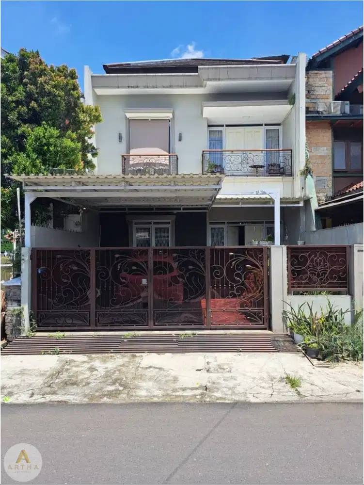 Rumah di Antapani 2 Lantai Siap Huni Bandung Dekat Pusat Perbelanjaaan