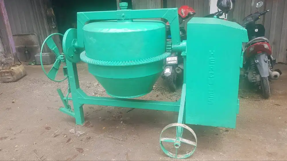 Jual Mesin Molen Beton Hercules Kondisi Mulus Siap Pakai