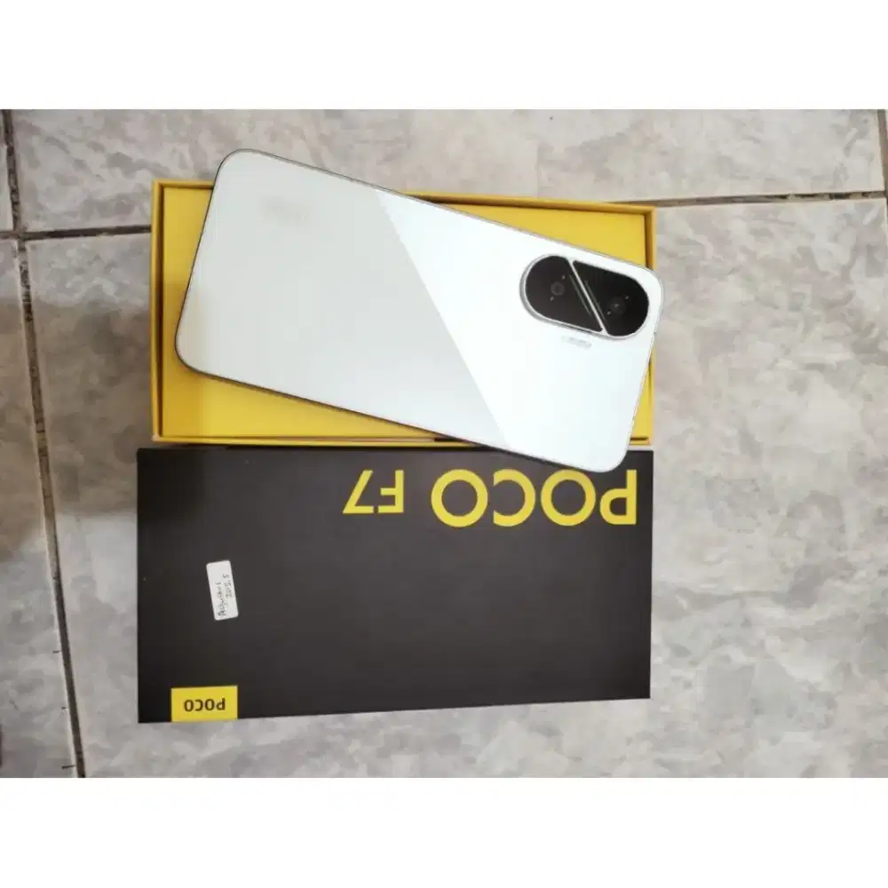 Poco F7 White 12/512 second