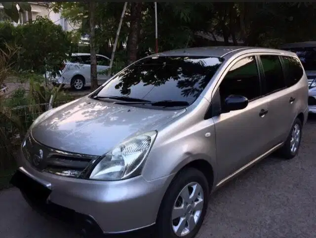 Nissan Grand livina 2013 Bensin