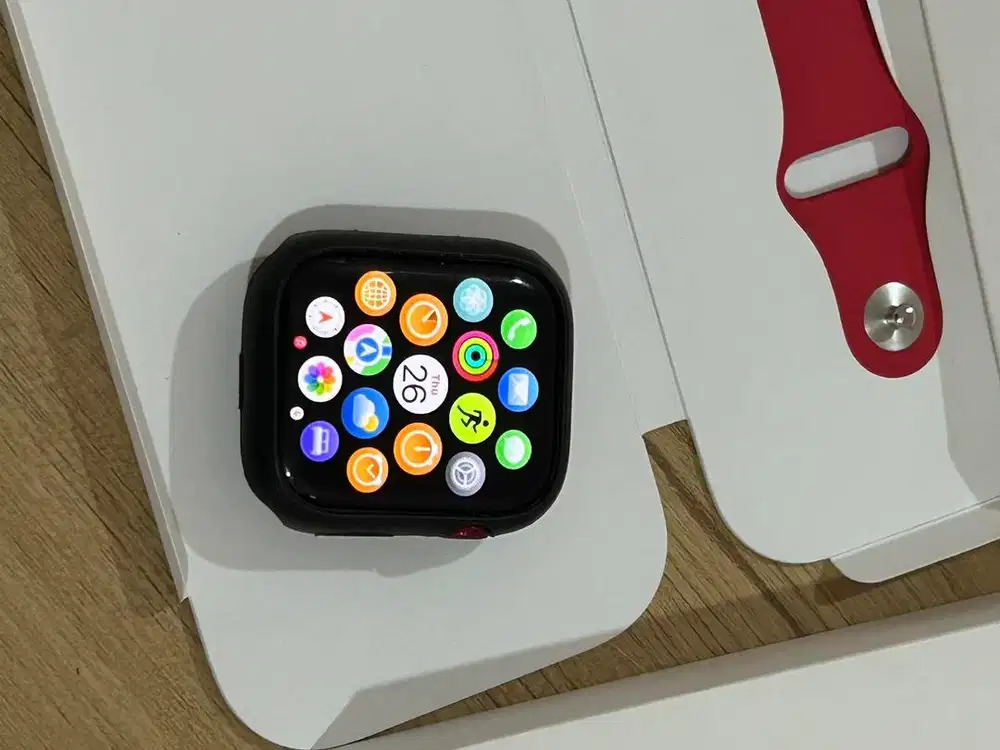 APPLE WATCH SERIES 7 45MM NIKE