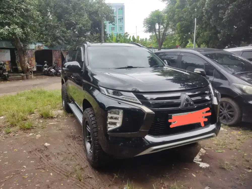 Pajero Dakar 4x2 tahun 2022