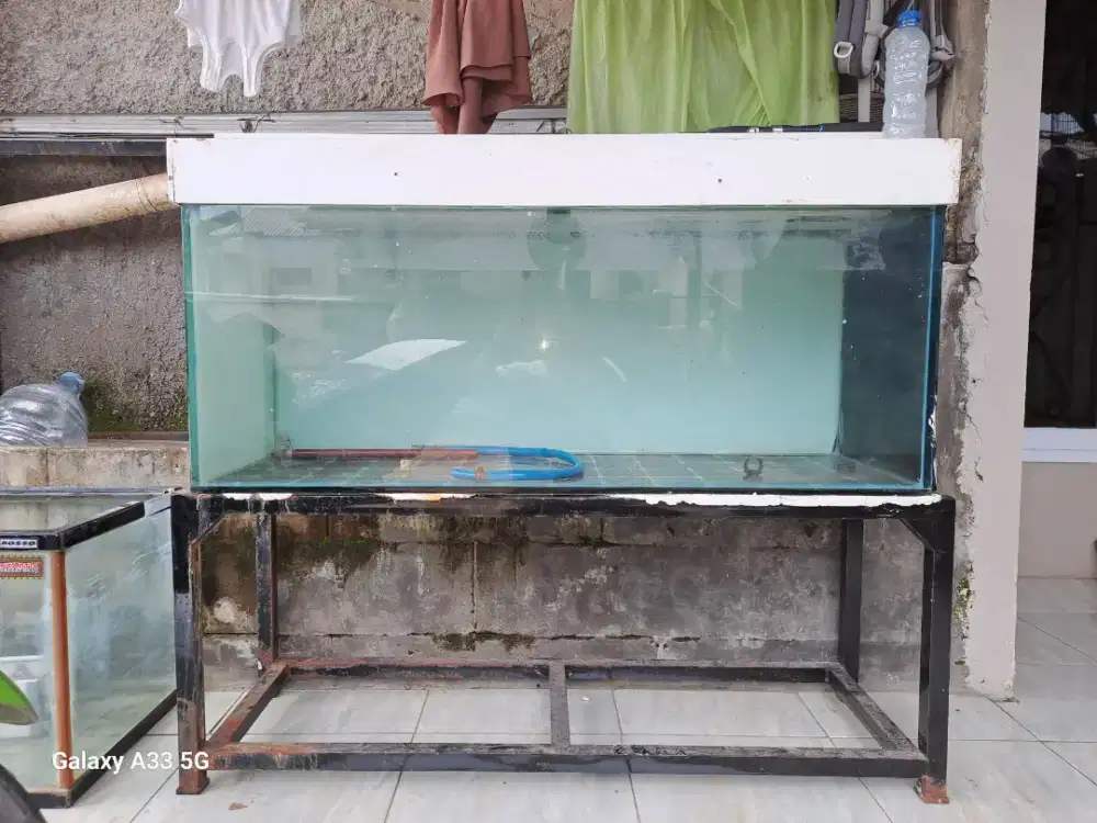 Aquarium ikan hias