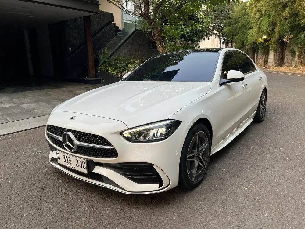 Mercedes Bensz C300 AMG 2022 Putih White 2021 2023 dijual Cepet Bu