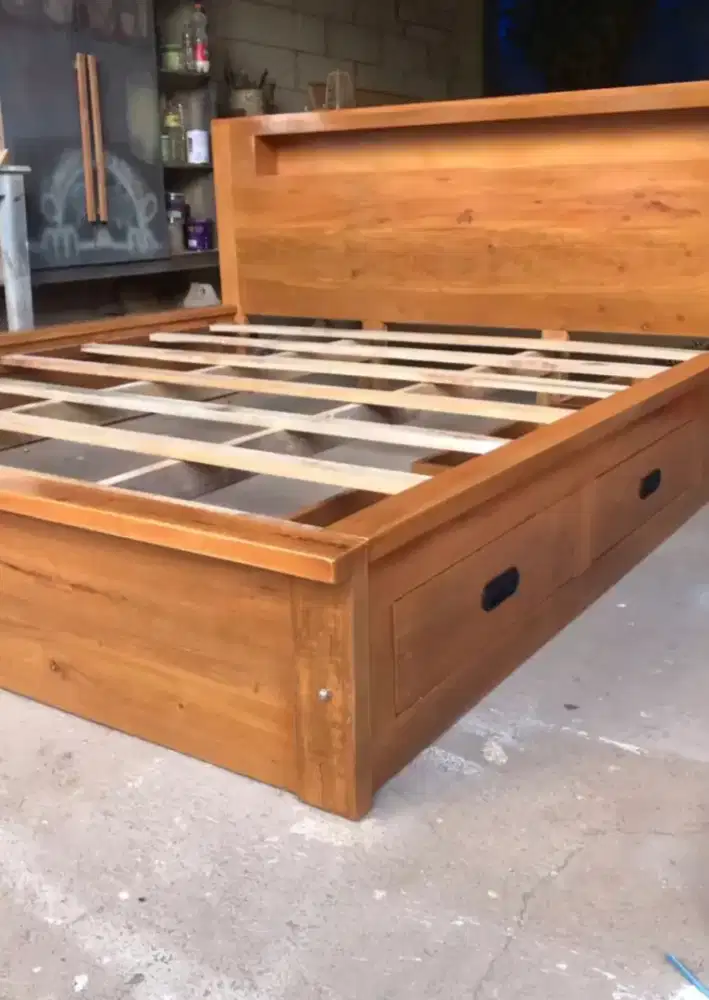 Dipan laci minimalis