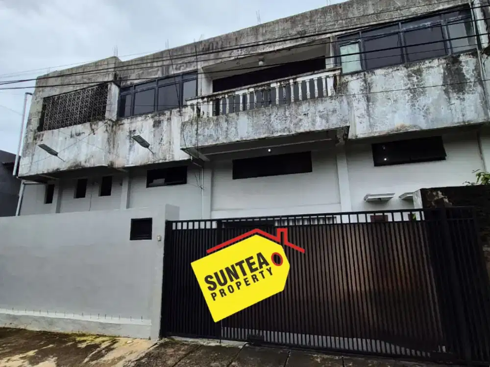 Hotsale Jual Cepat Rumah Hitung Tanah Komplek 3 Lantai Harga Jauh di Bawah Pasaran