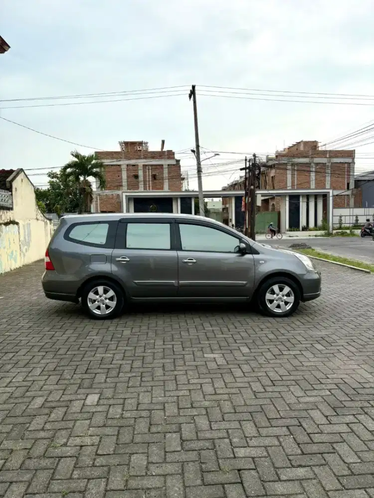Grend livina thn 2010 manual