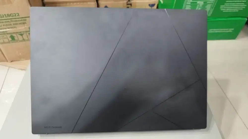 Asus ZenBook ryzen 7