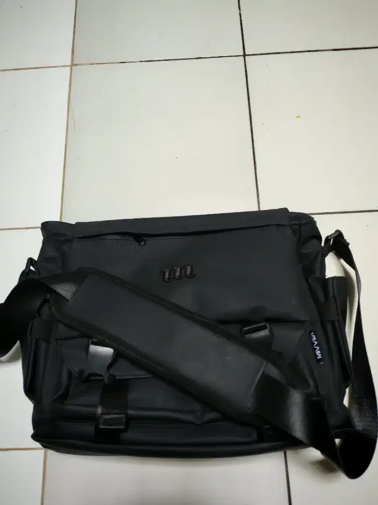 Tas Sekolah/Kantor slingbag MIVVER