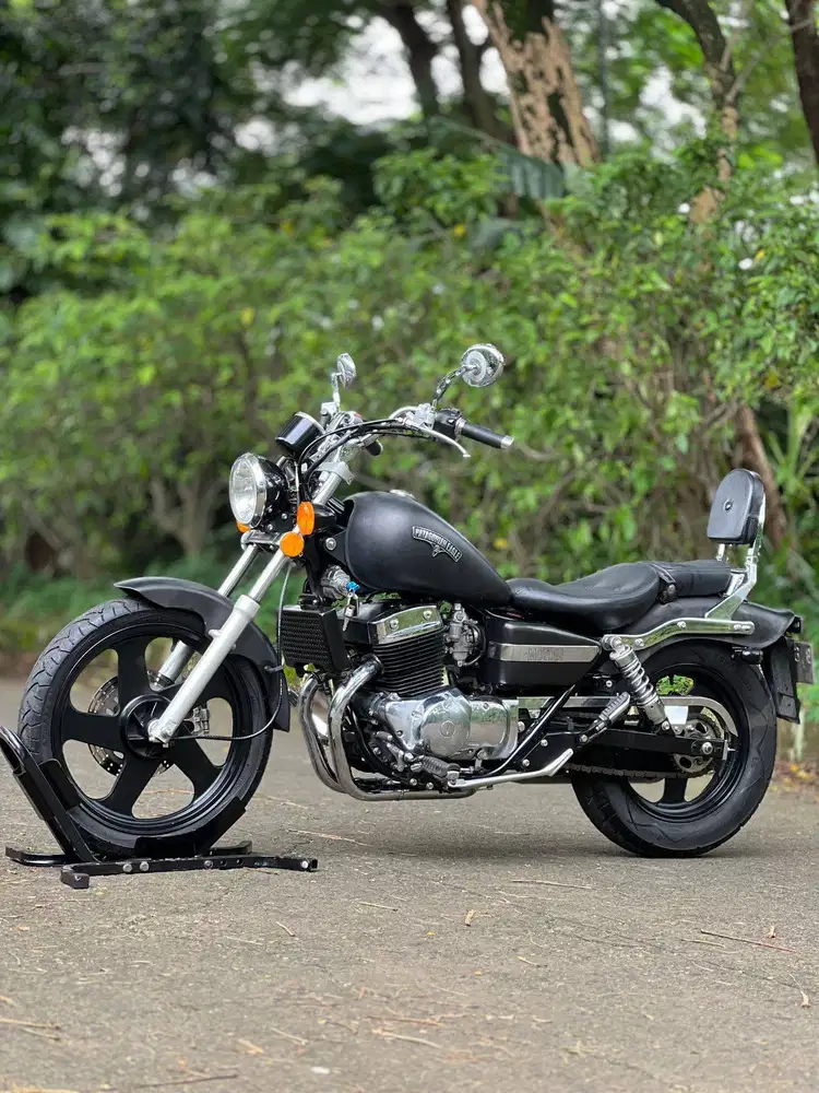 BENELLI PATAGONIAN EAGLE 250 KARBU 2019 BLACK KM 8K PAJAK ON MULUS